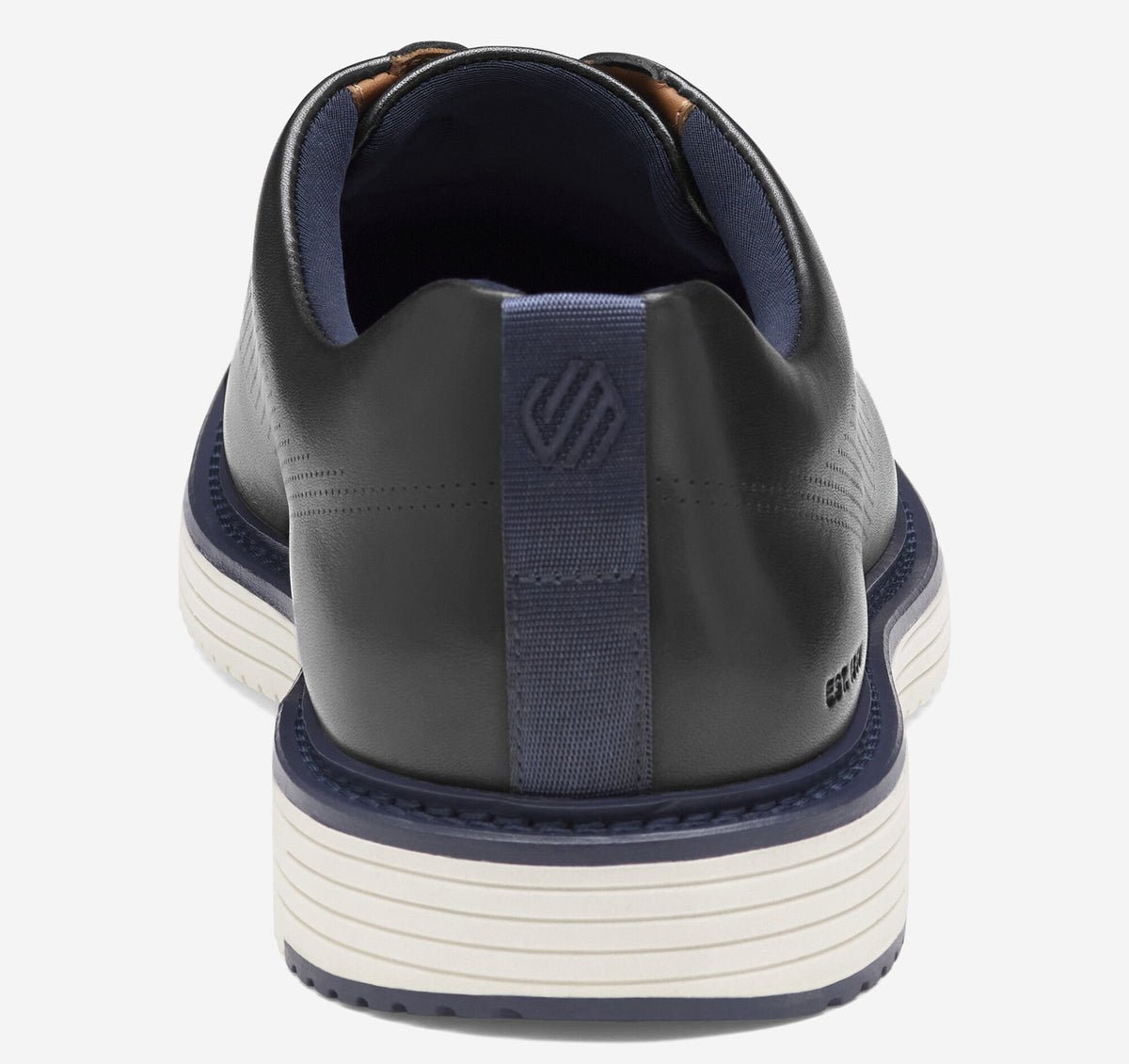 Men's Upton One-Piece Perfed Plain Toe / Johnston Murphy