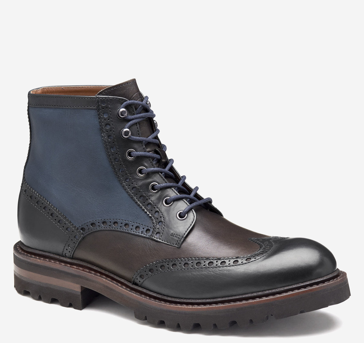 Men's Dudley Lug Wingtip Boot / Johnston Murphy