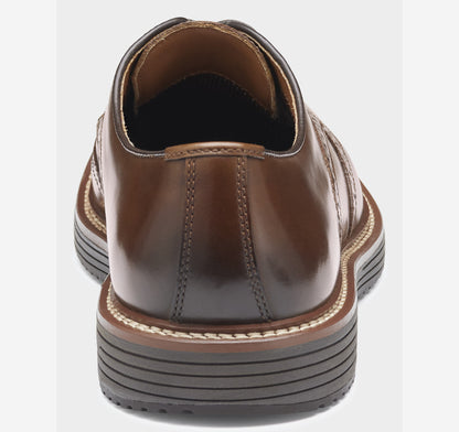 Men's Upton Wingtip / Johnston Murphy
