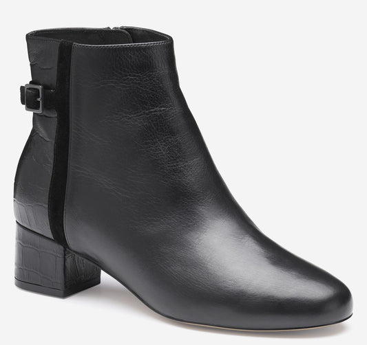 Women's Sienna Belted Bootie / Johnston Murphy