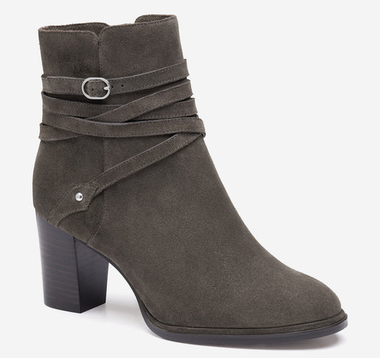 Women's Amy Belted Bootie / Johnston Murphy